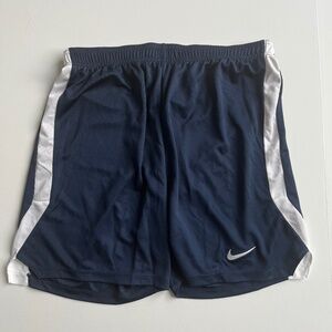 NWT Nike Dri-FIT Shorts Mens Large Blue White Athletic Training Football Soccer